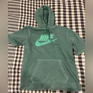 Nike short sleeve sweatshirt